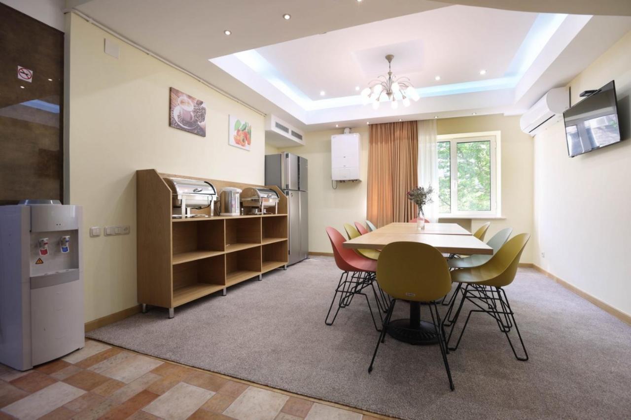 Apart-Hotel on Sayat-Nova avenue Erévan Extérieur photo